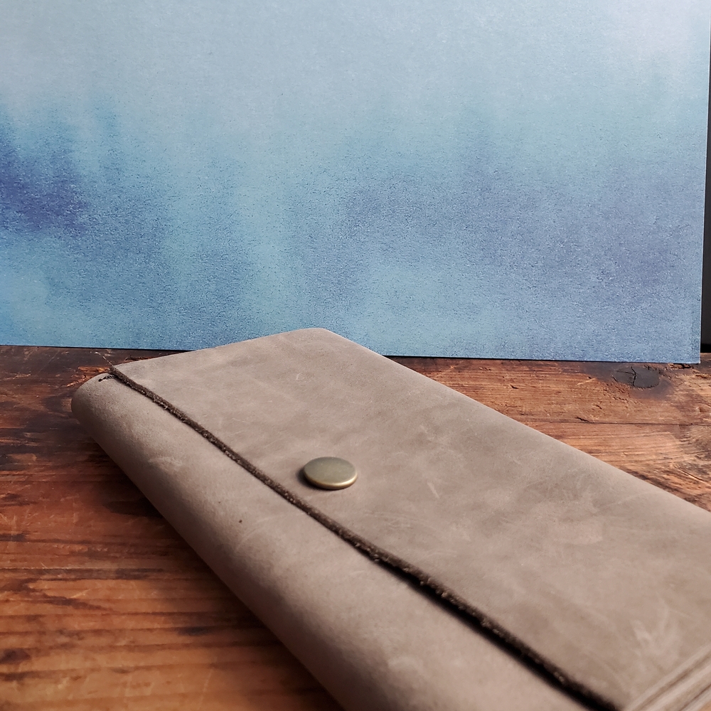 Gray Leather Wallet with Button Closure - Picture 5 of 11